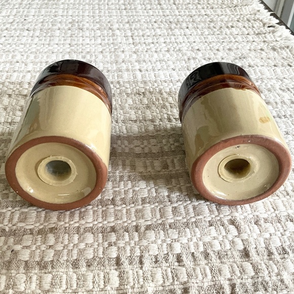 Shakers vintage 1970s Stoneware Crockery crock Salt & Pepper Cream Brown - Picture 6 of 6